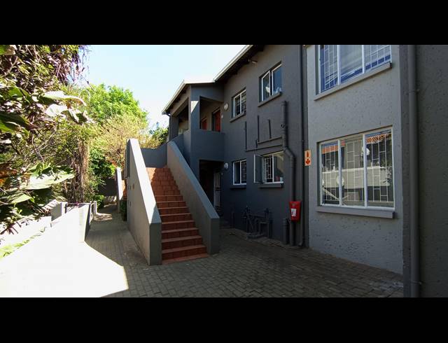 2 BEDROOM TOWNHOUSE FOR SALE IN UNION